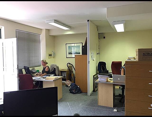 93M² OFFICE TO LET IN WESTLAKE